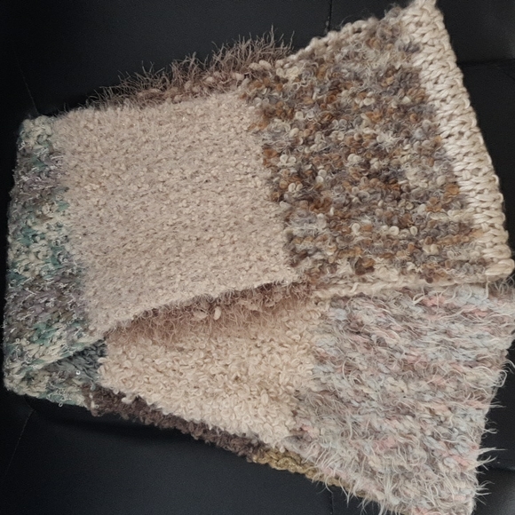 Textured Infinity Scarf - Picture 5 of 5